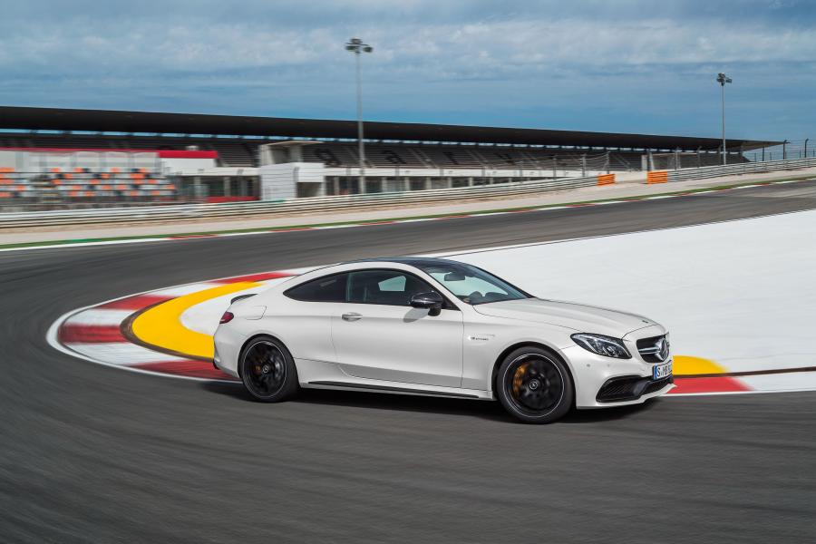  Mercedes-AMG C63 S Coupe 2015 года  (фото 29 из 40)